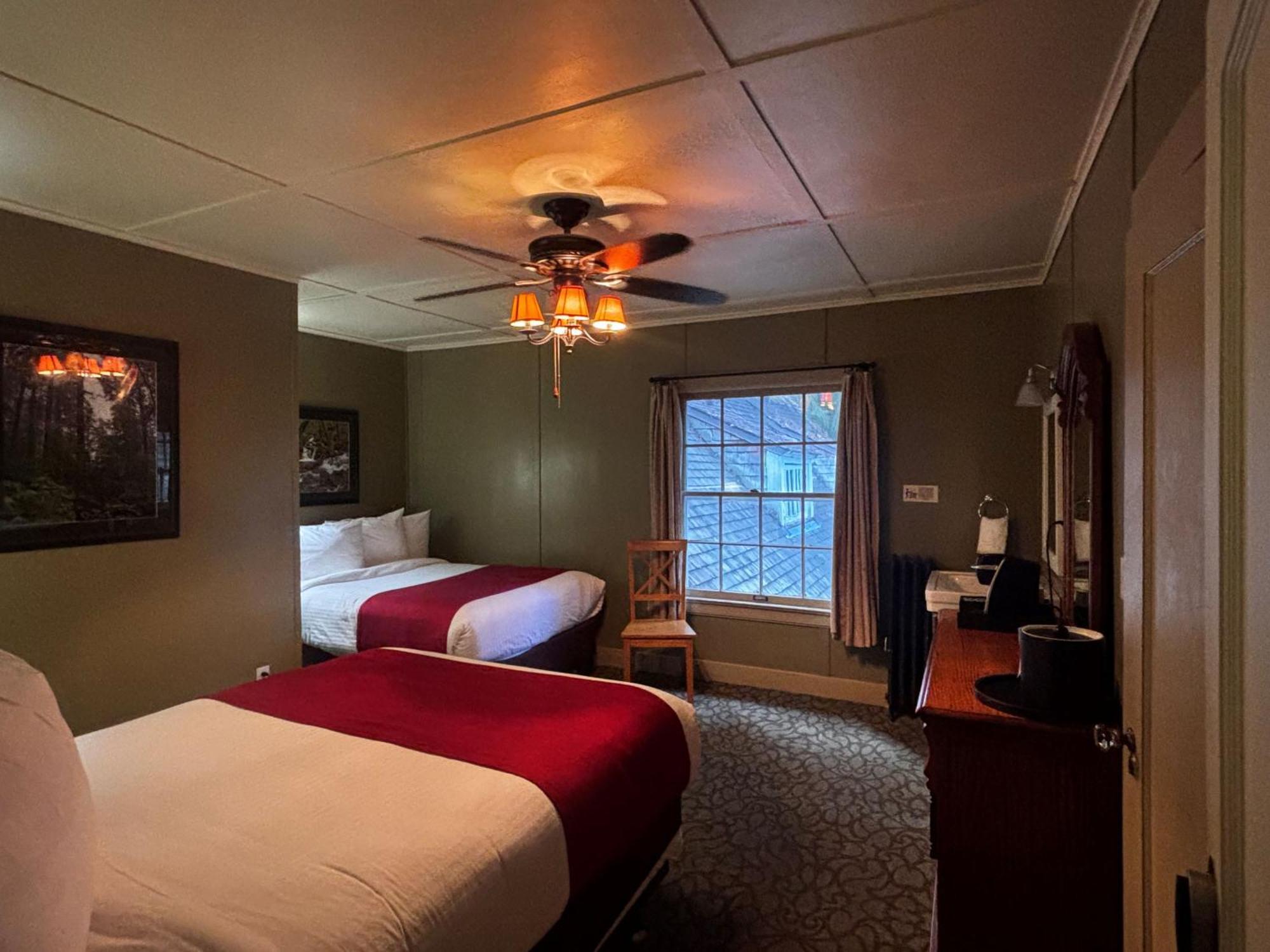 Lake Quinault Lodge Екстериор снимка